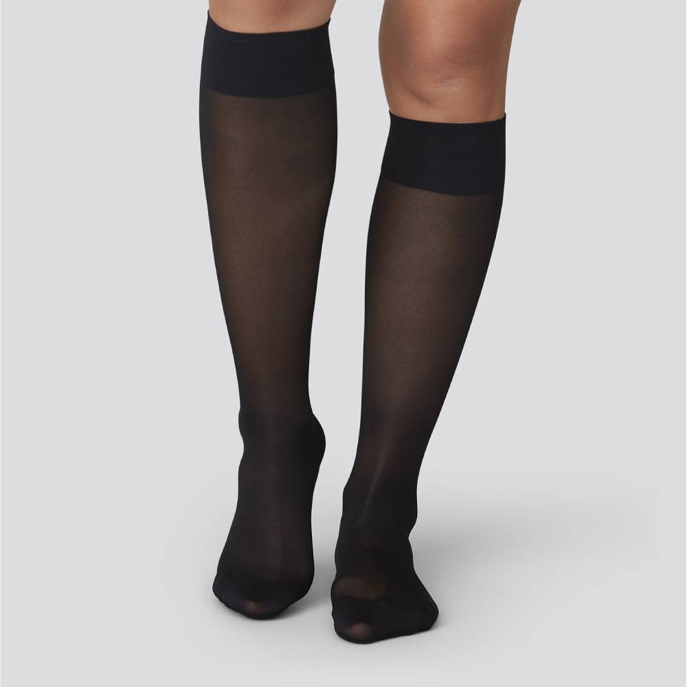 Swedish Stockings Nylonstrømper Kne Bea 30 DEN Svart