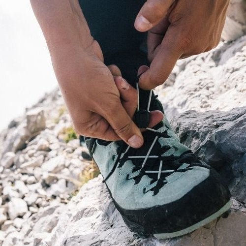 Produktbild 2 - AKU Rock Womens DFS Gore Tex Jade Black