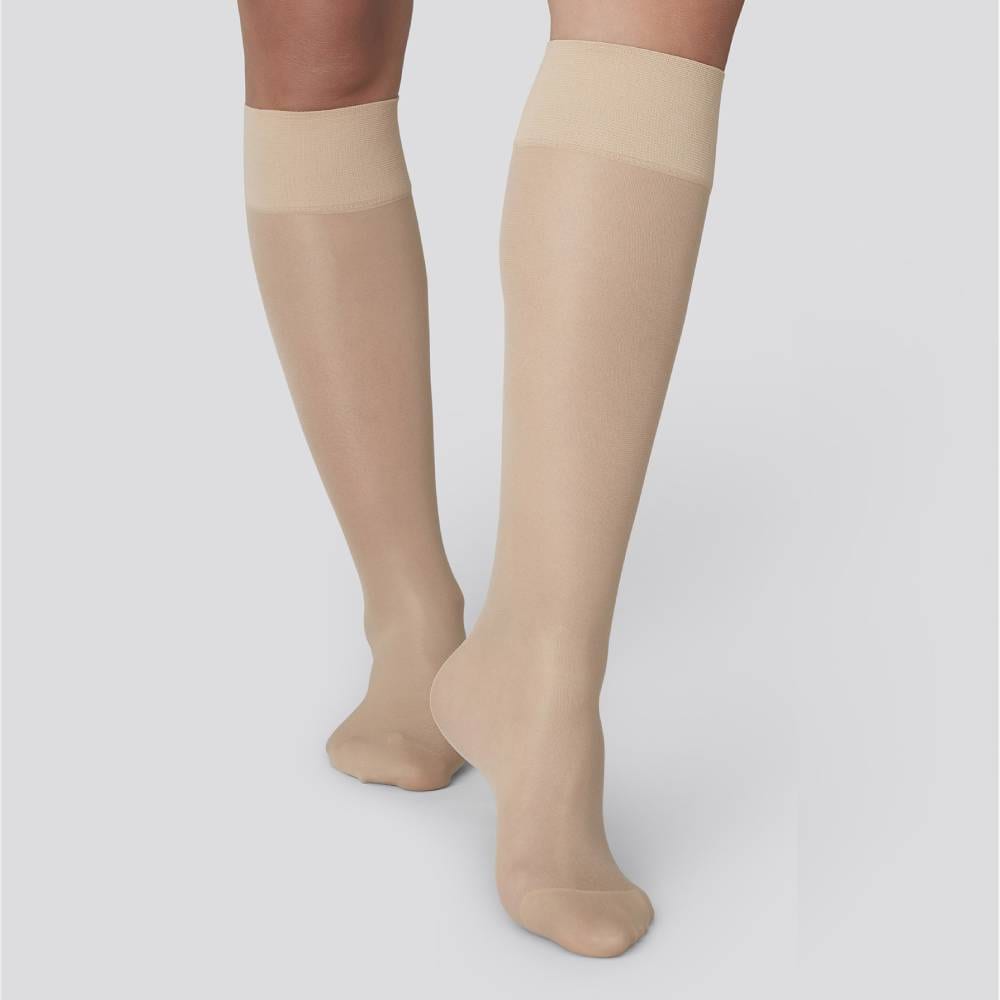 Swedish Stockings Nylonstrømper Kne Bea 30 DEN Sand