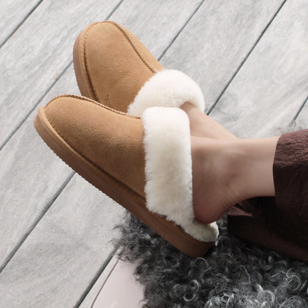 Minfot Saueskinnstøfler Slip-on Duved med såle Chestnut