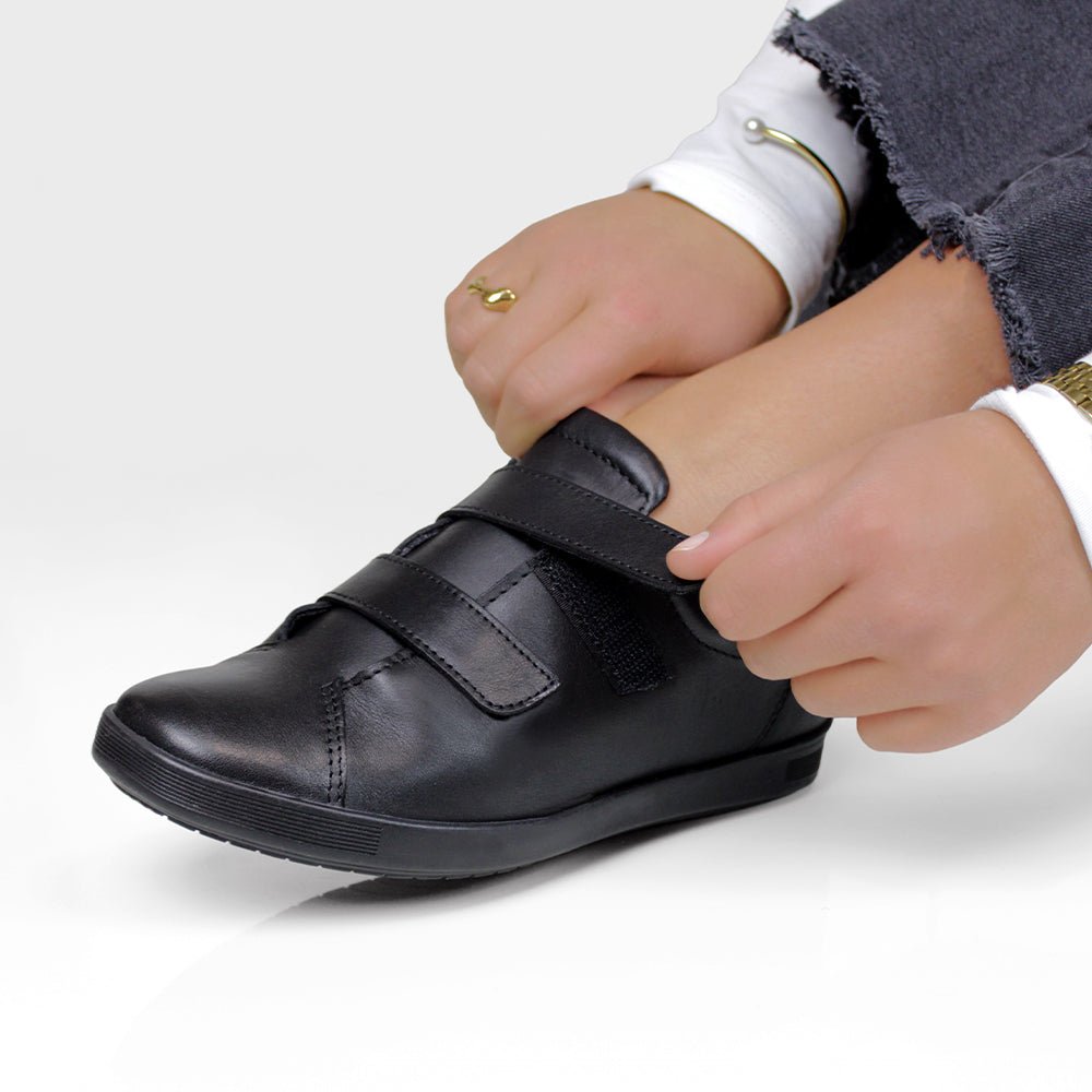 Minfot Aveny Skinn Sneaker med Borrelås Svart