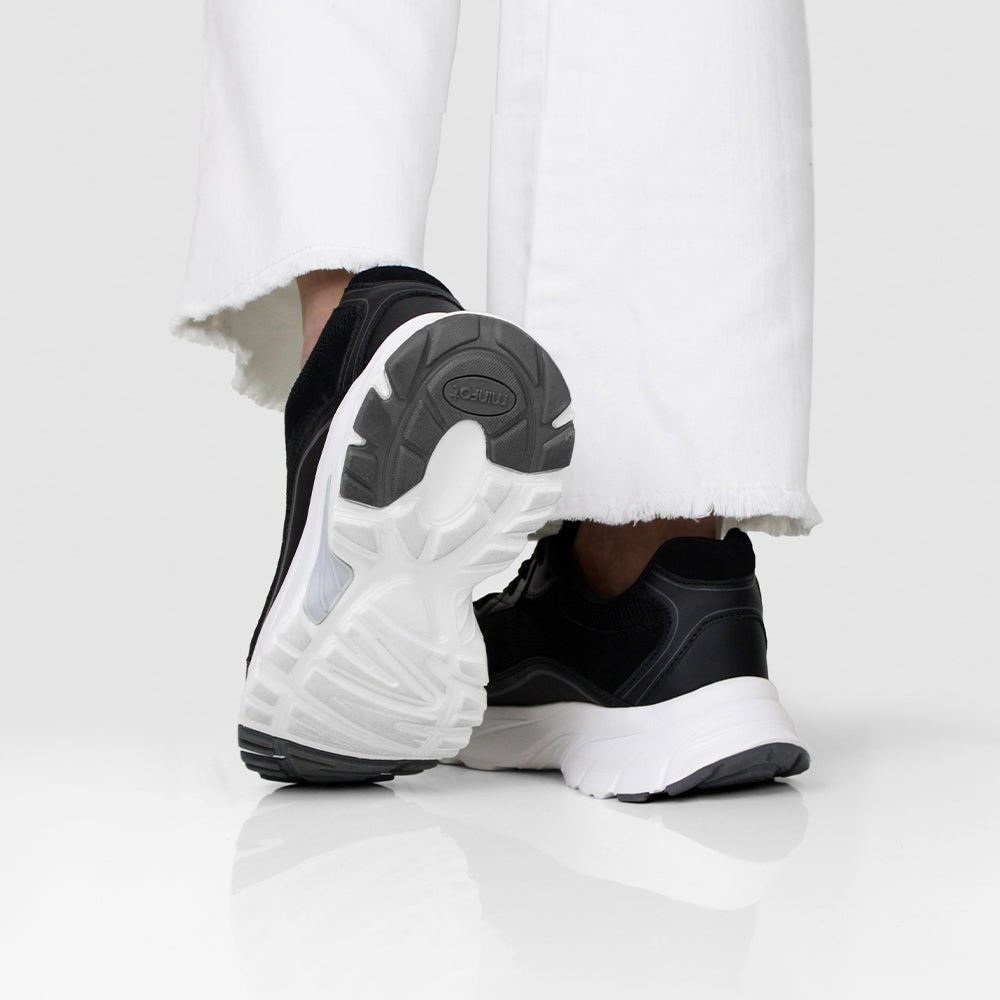 Minfot Joy Sneakers Dame Mesh Semsket skinn Svart Hvit