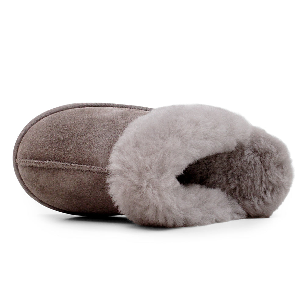 Minfot Saueskinnstøfler Slip-on Duved med såle Stone