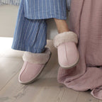 Minfot Saueskinnstøfler Slip-on Duved med såle Lyserosa