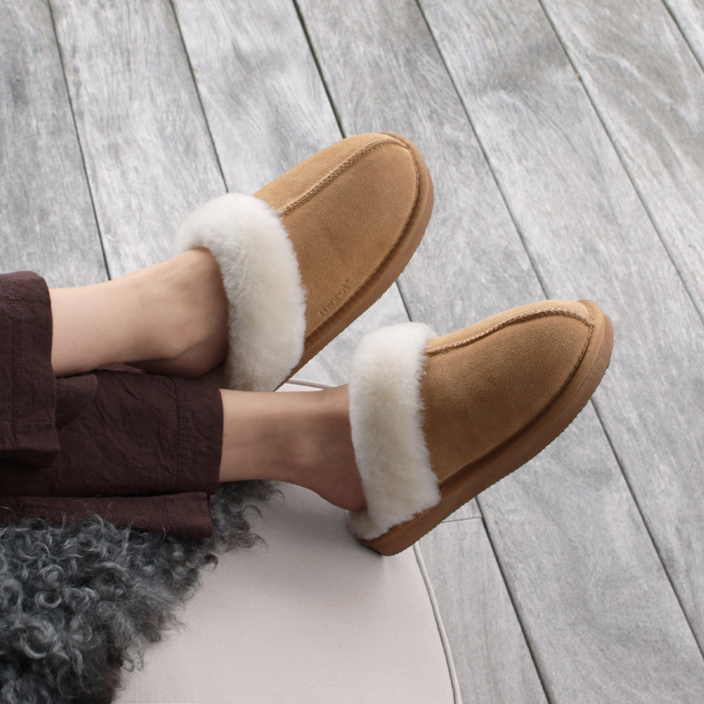 Minfot Saueskinnstøfler Slip-on Duved med såle Chestnut