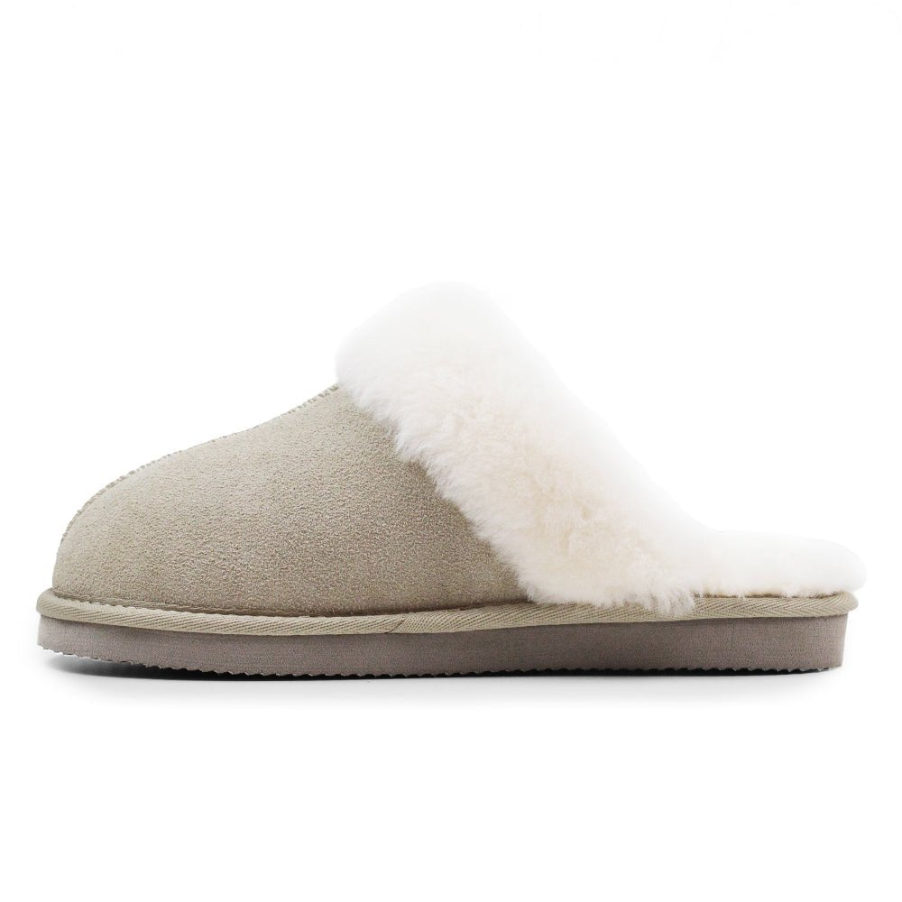 Minfot Saueskinnstøfler Slip-on Duved med såle Sand