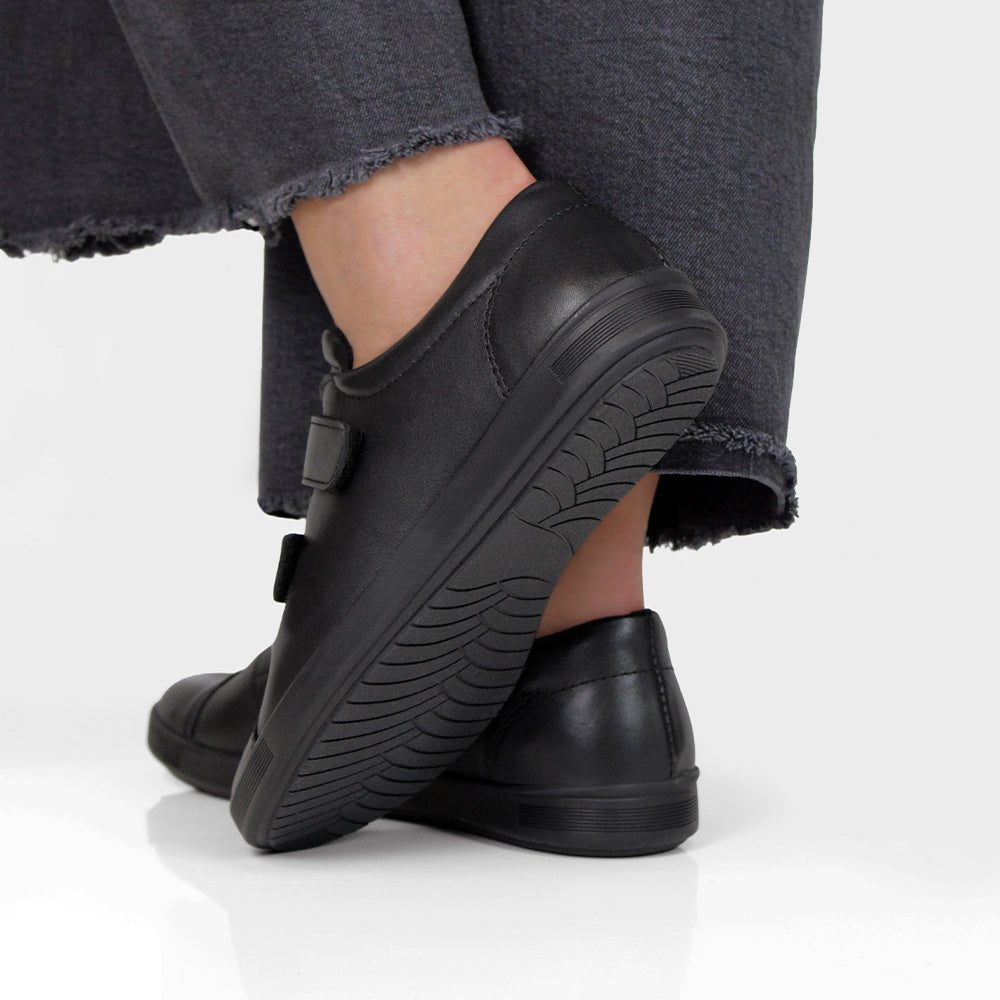 Minfot Aveny Skinn Sneaker med Borrelås Svart