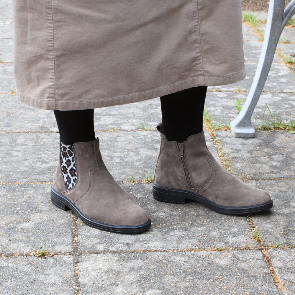 Produktbild 12 - Minfot Bou Chelsea Boots med zip Stretch Nubuck Stone Leopard