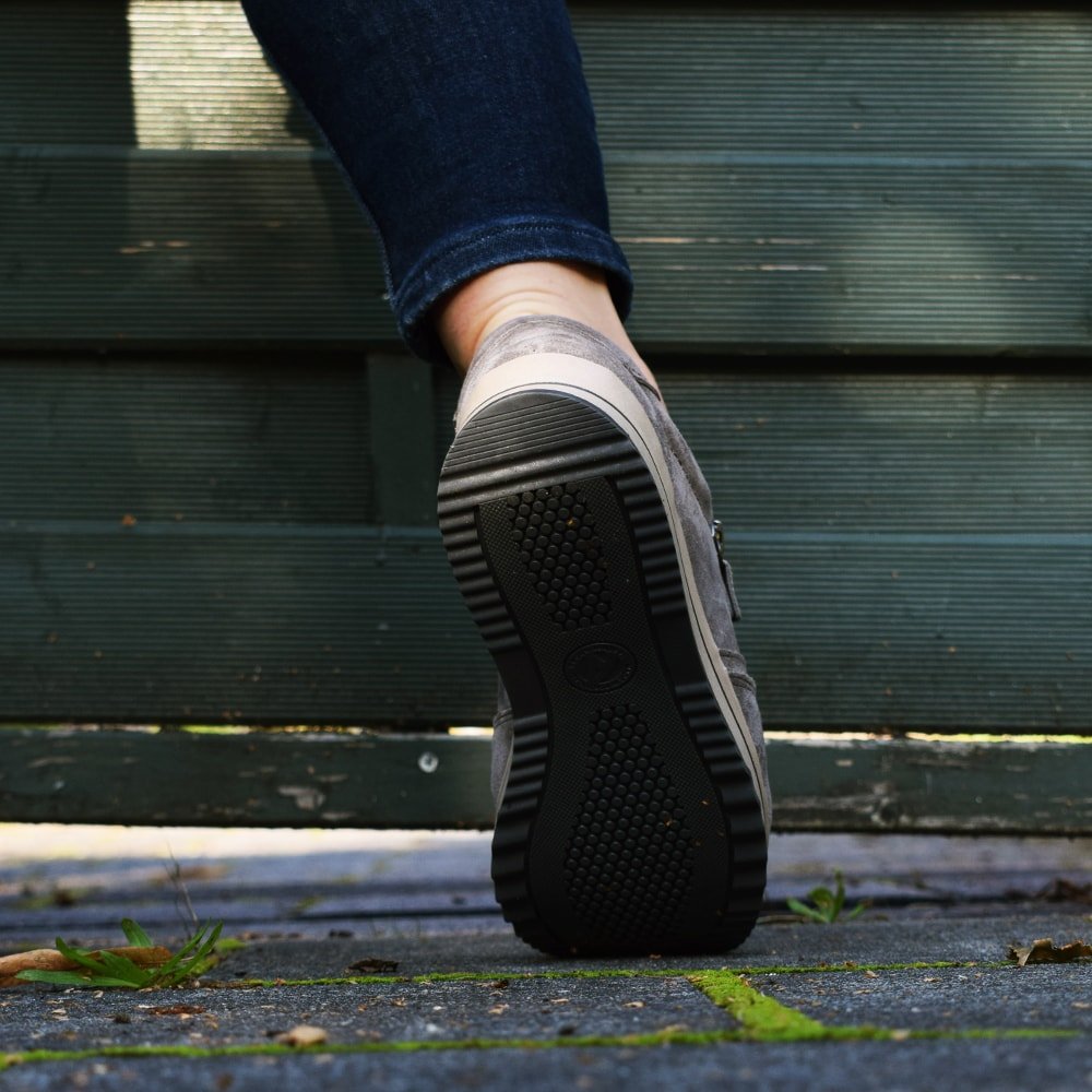 Minfot Cloe Sneaker Glidelås Semsket skinn Taupe
