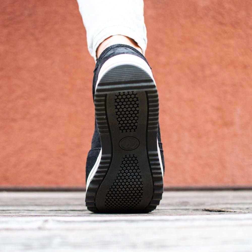 Minfot Cloe Sneaker Dame Glidelås Semsket skinn Svart