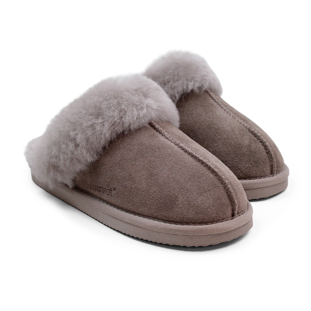 Minfot Saueskinnstøfler Slip-on Duved med såle Stone
