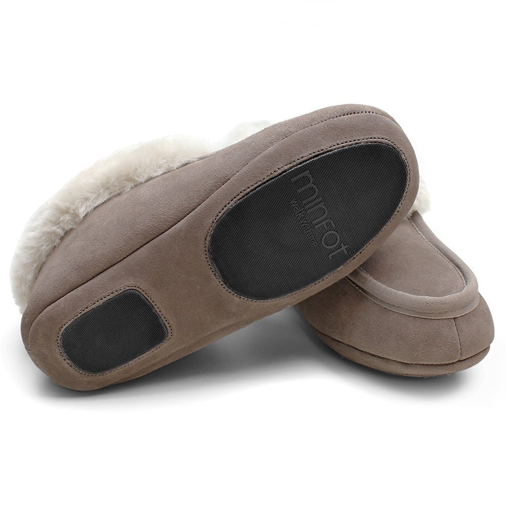 Minfot Saueskinnstøfler Hemse med såle Taupe
