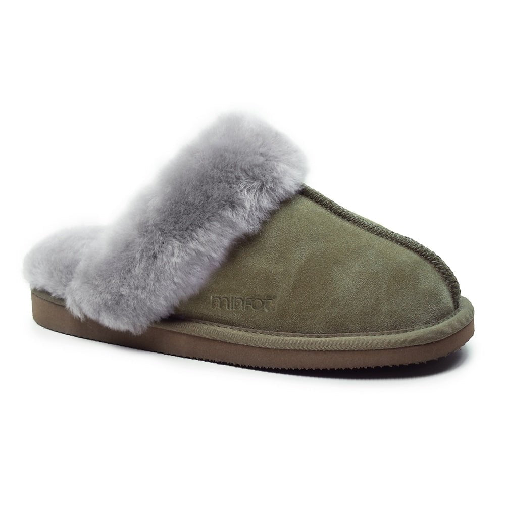 Minfot Fårskinnstofflor Slip-on Duved med sula Olive