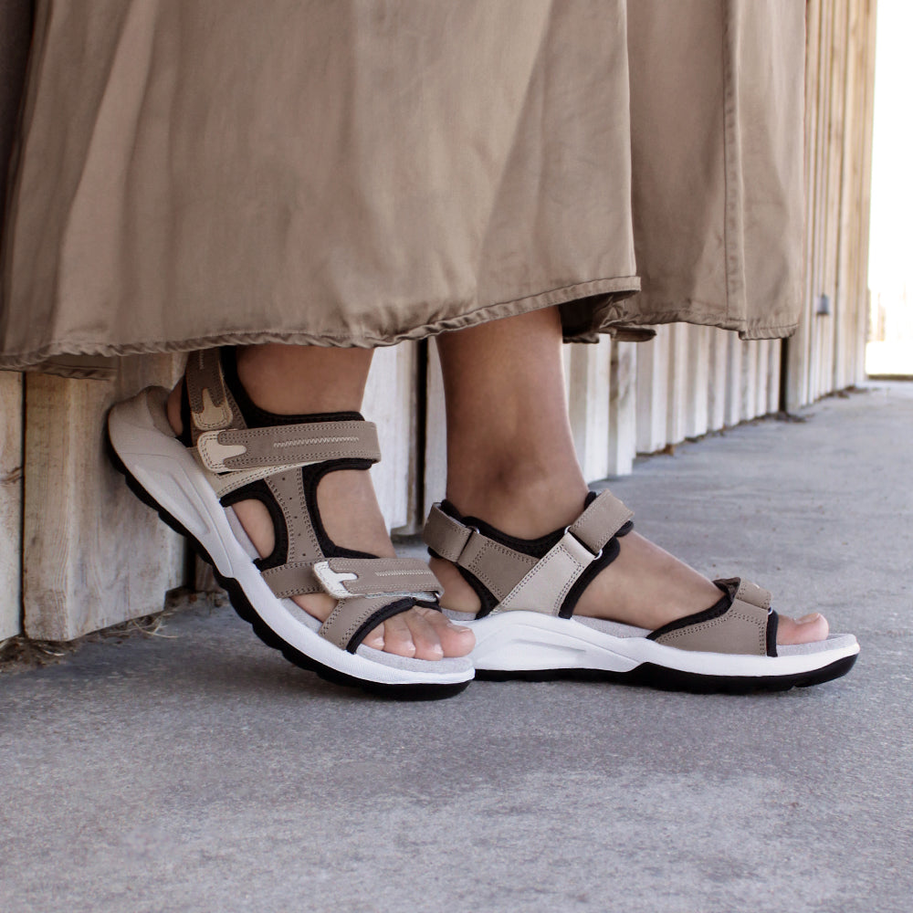 Minfot Nyhamn Sandaler Dame Brown Beige