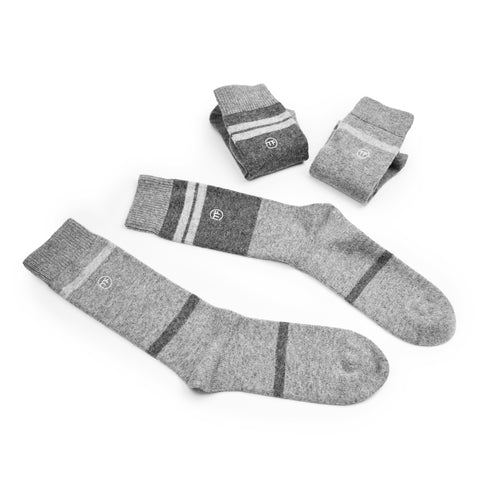 ullsockar-gråa-minfot-strand