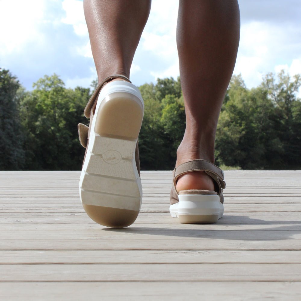 Minfot Sandal Komfort Bea Hælrem Stretch Semsket skinn Beige