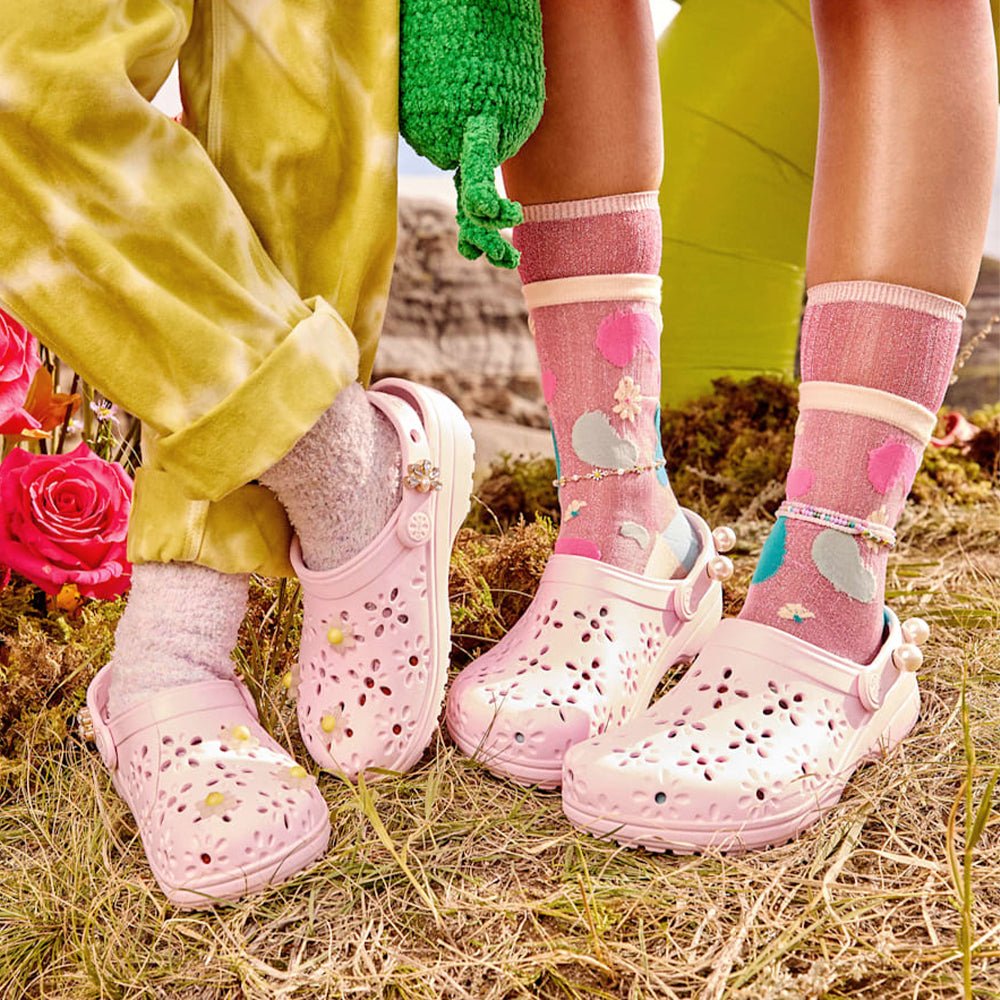 Produktbild 2 - Crocs Classic Clog Floral Cut Out Pink Milk