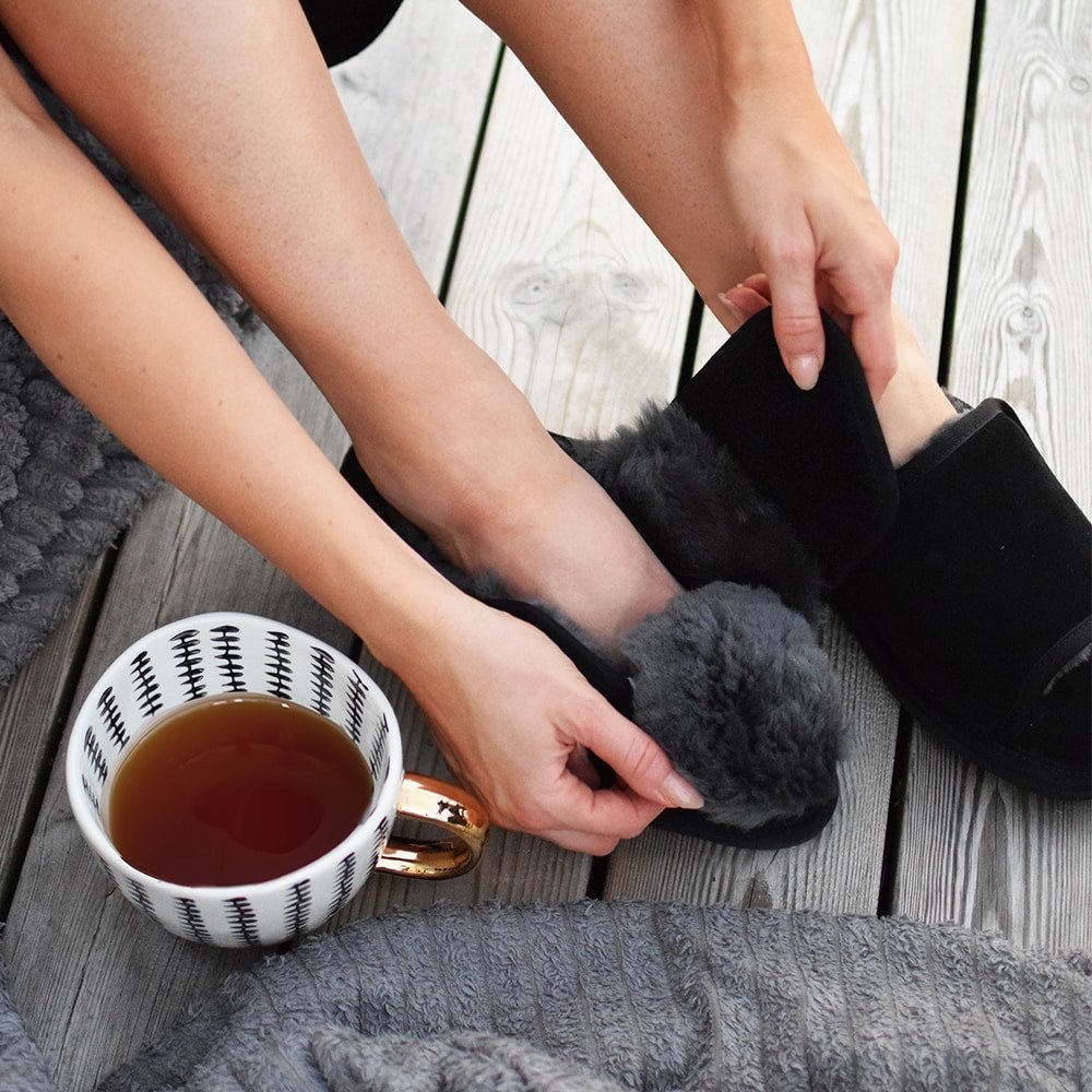 Produktbild 2 - Minfot Saueskinntøfler Åpnesbar Spesialsko Molde Svart