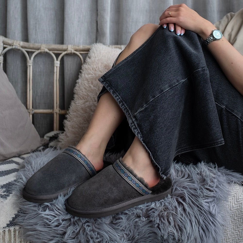 Minfot Saueskintøfler Slip-on Myre med såle Grå