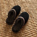 Minfot Saueskintøfler Slip-on Myre med såle Svart