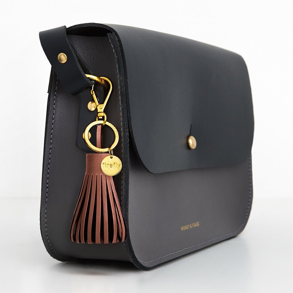 Firefly Refleks Chubby Soft Tassel Reflector Caramel