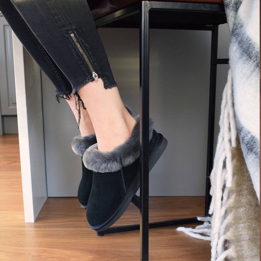 Minfot Saueskinnstøfler Bergen med såle Svart