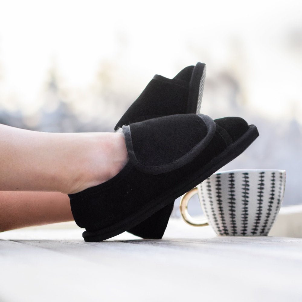 Minfot Saueskinntøfler Åpnesbar Spesialsko Molde Svart