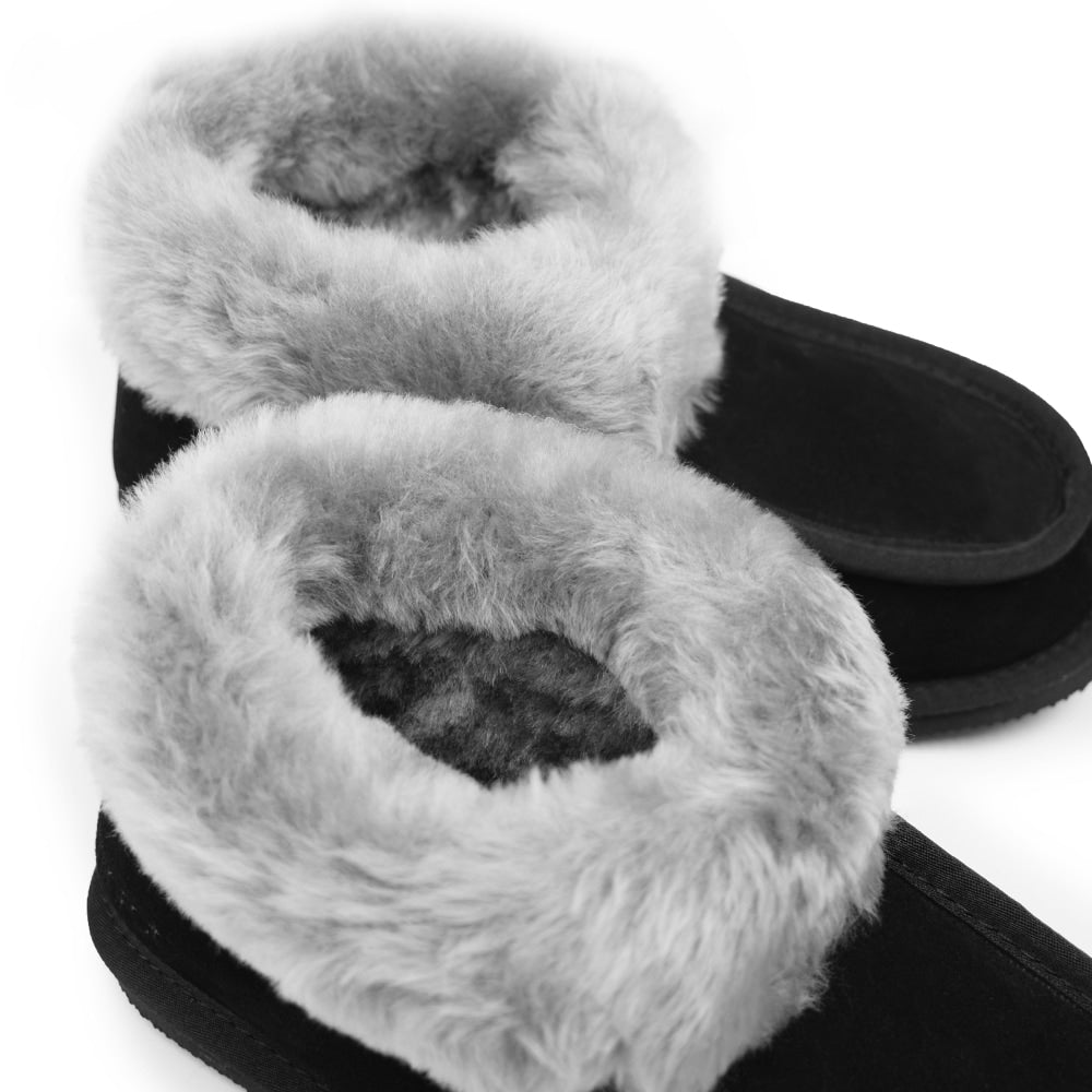 Minfot Saueskinntøfler Koster med såle Svart