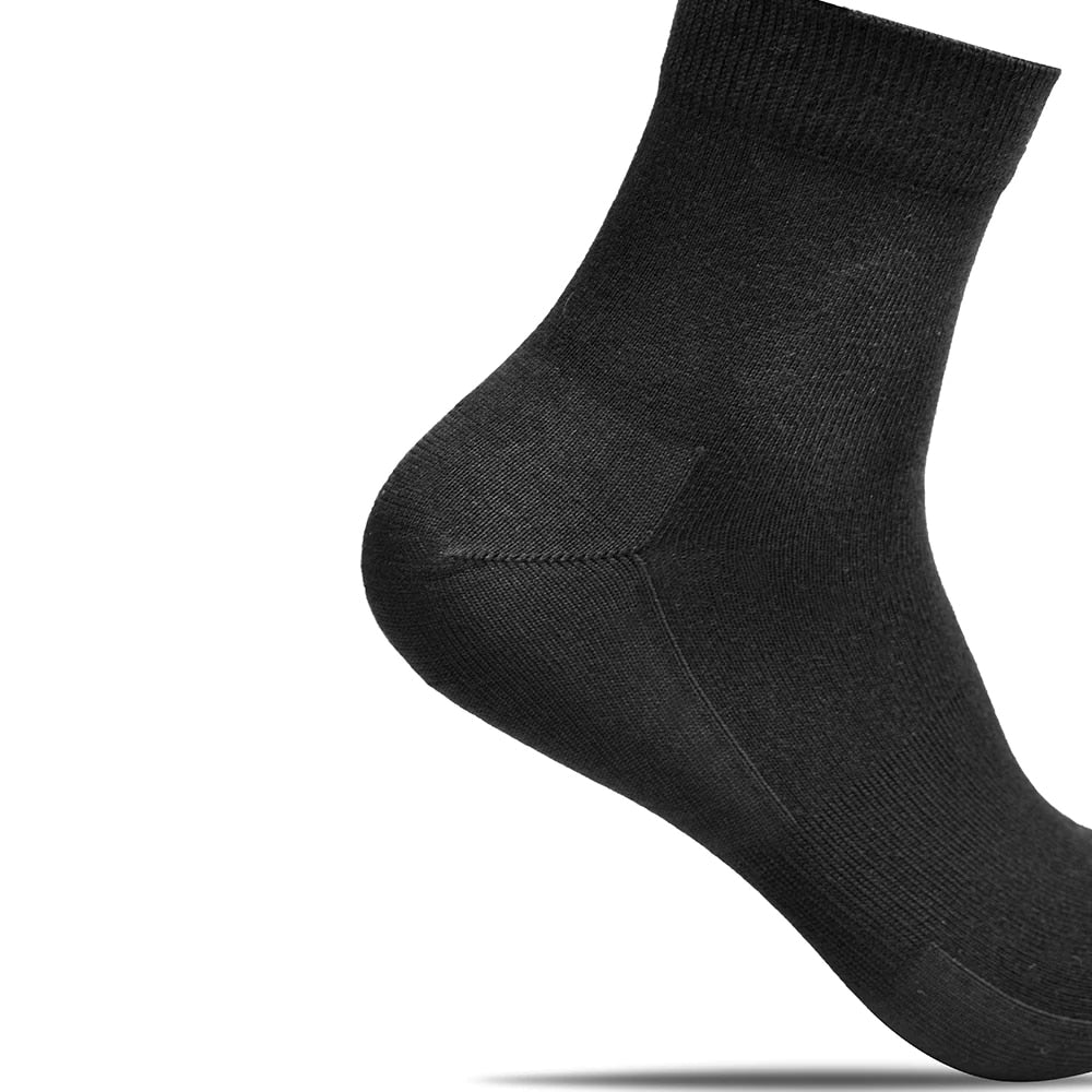 svarta-strumpor-i-merinoull-minfot-quarter