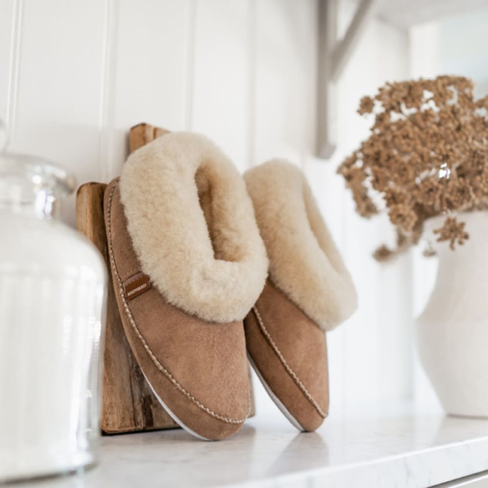 Produktbild 6 - Shepherd Emmy Fårskinnstofflor Chestnut